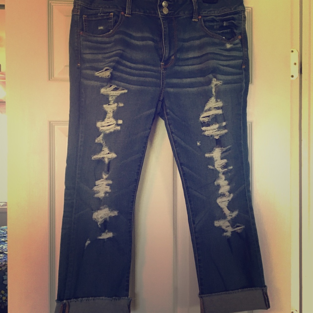 American Eagle Cropped Destroyed Jeans